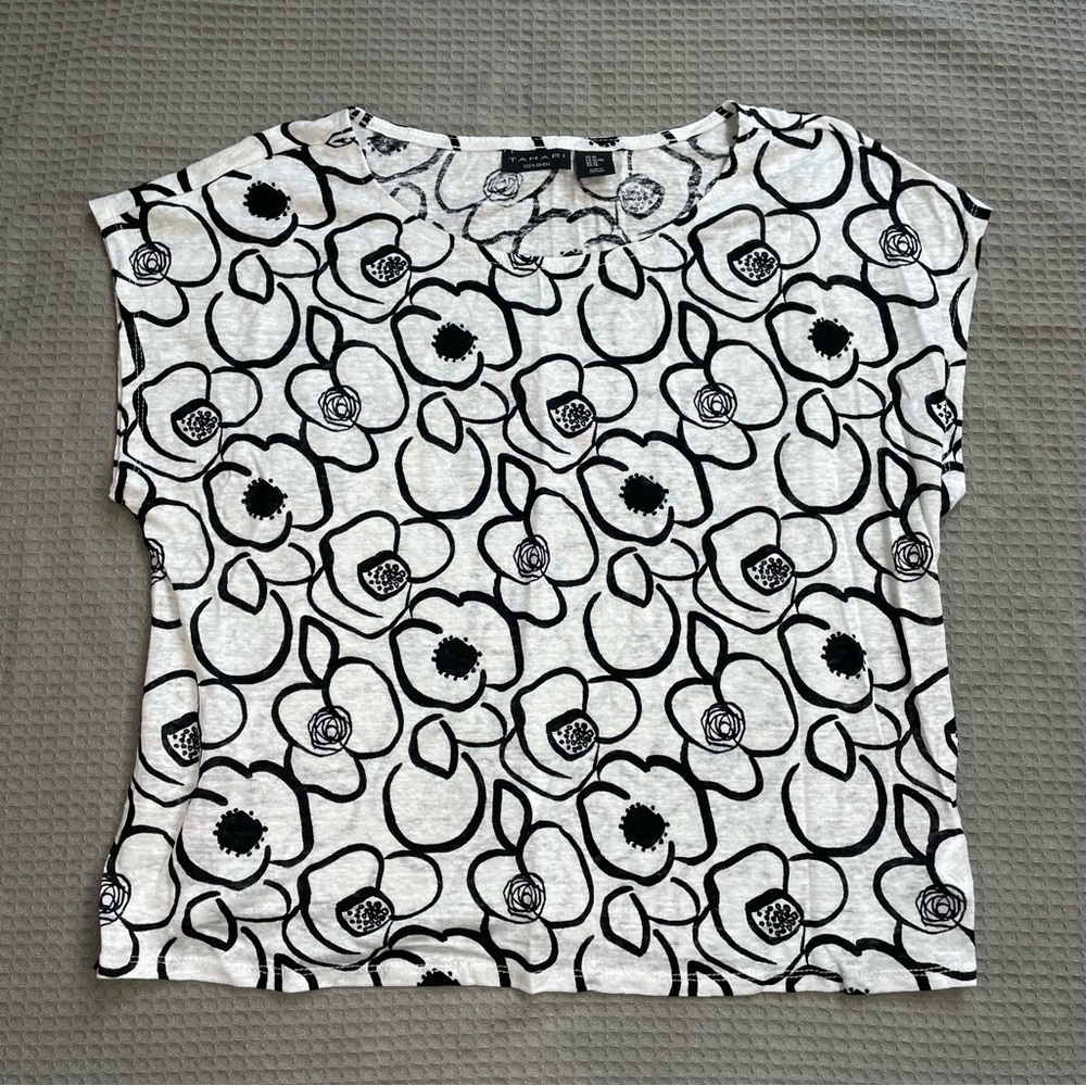 Tahari 100% Linen Floral Tee Shirt XL Womens White Black Boxy Lagenlook